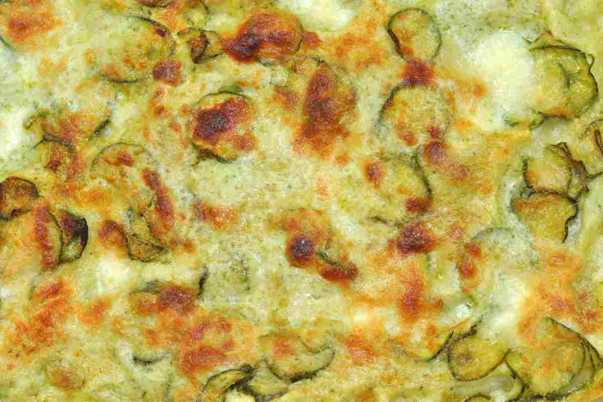 Pasta al forno bianca con zucchine