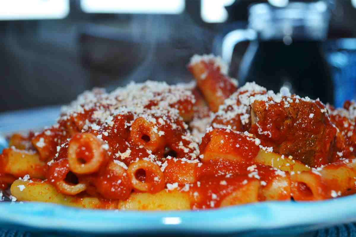 ricetta ragù alla napoletana di Cannavacciuolo