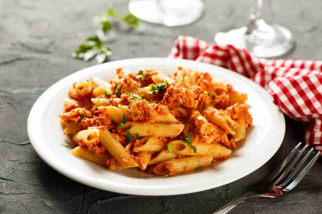 Pasta con ragù di pollo ricetta 