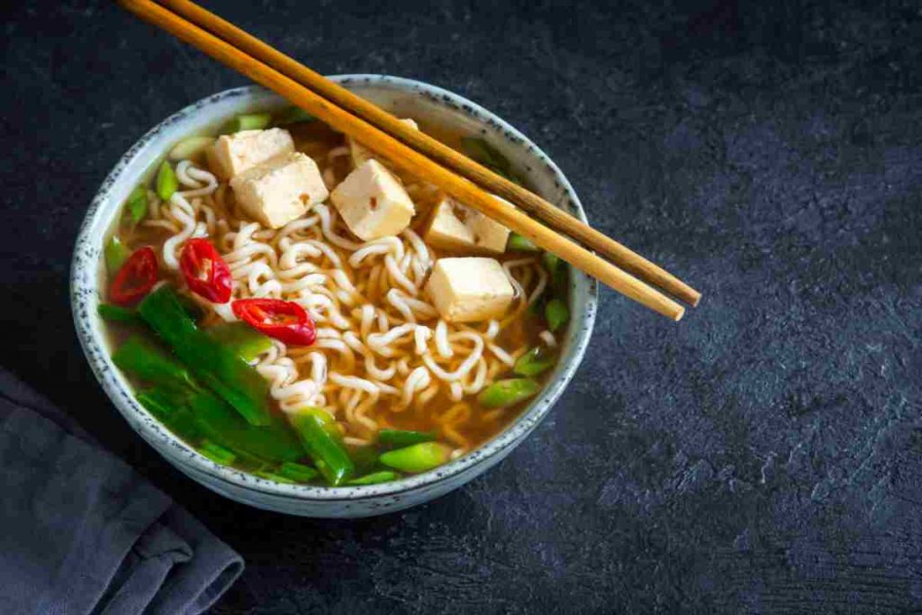 Ramen con verdure ricetta facile 