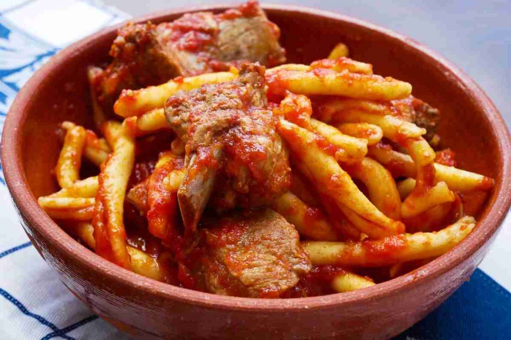 Sugo con le spuntature di maiale ricetta 