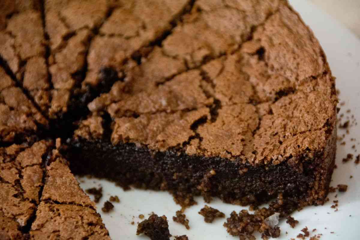 Che delizia il migliaccio napoletano, ho aggiunto il cioccolato fondente all’impasto e ne è uscito fuori un dolce spaziale