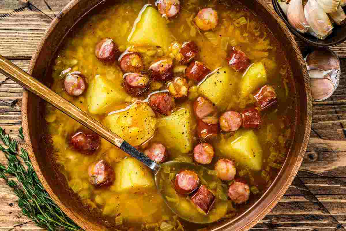 ricetta pasta patate e salsiccia