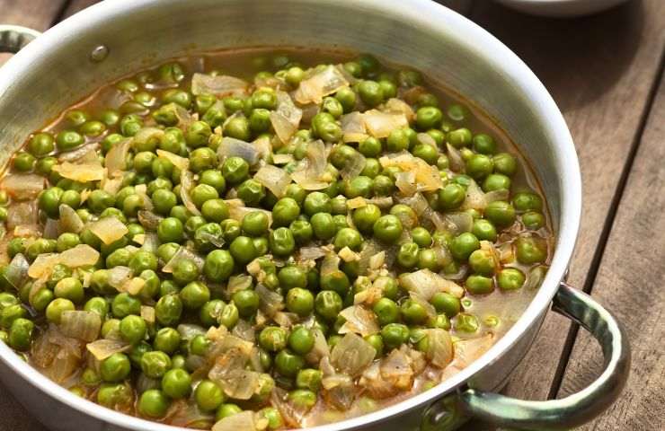 pasta e piselli ricetta