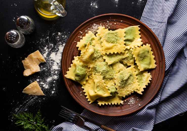 Ricetta dei ravioli ripieni con broccoli