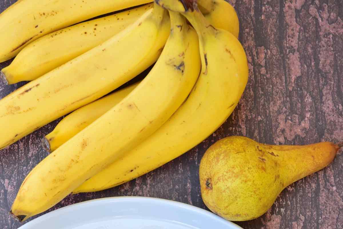 Mia suocera mi ha insegnato questa ricetta golosa: prende 2 pere e 1 banana, viene fuori una bontà senza precedenti