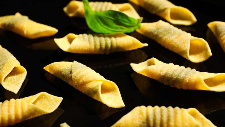 Ricetta garganelli con salsiccia e zucca