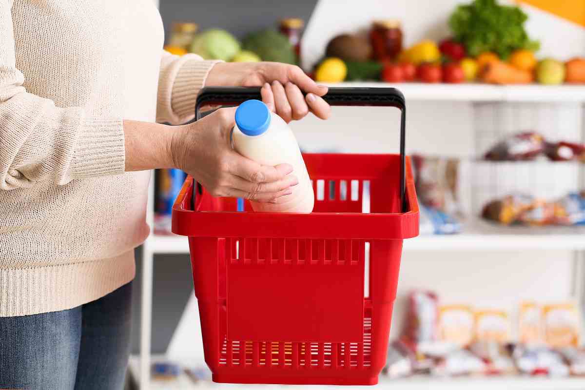 Il latte al supermercato non è sempre uguale, alcuni sono scadenti: Altroconsumo svela i marchi migliori