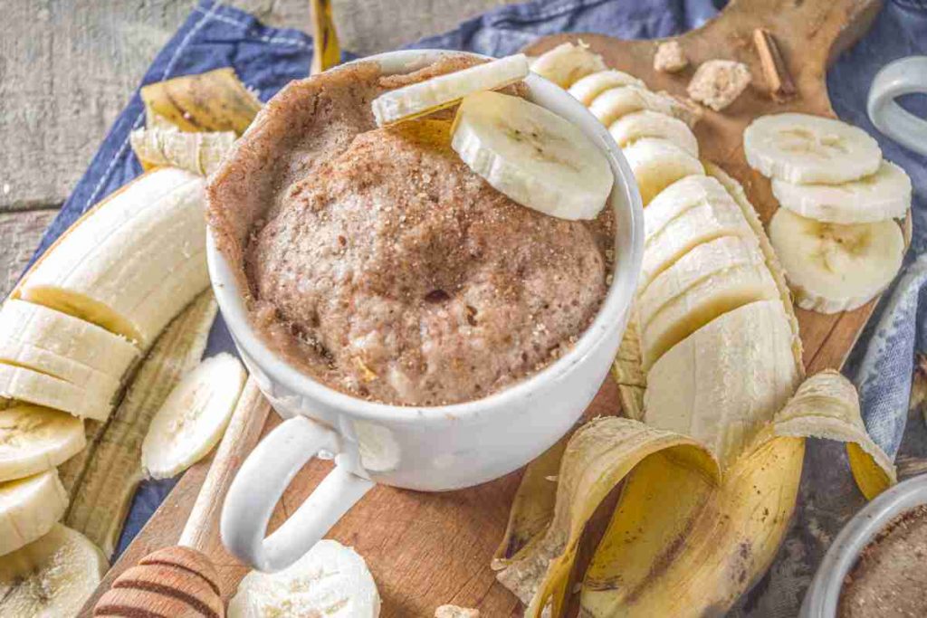 banana bread mug cake ricetta