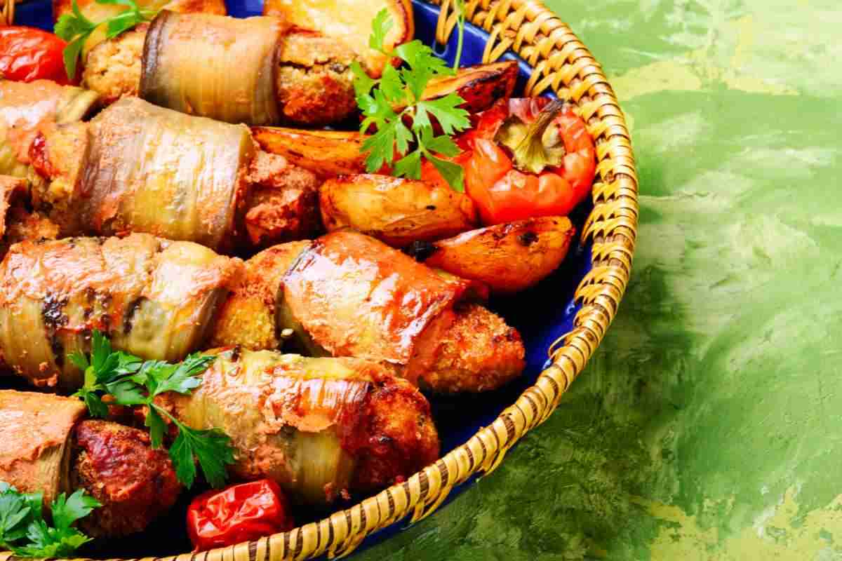 Degli involtini di melanzane così buoni non li ho mai mangiati prima, il ripieno di carne li ha resi ancora più sfiziosi