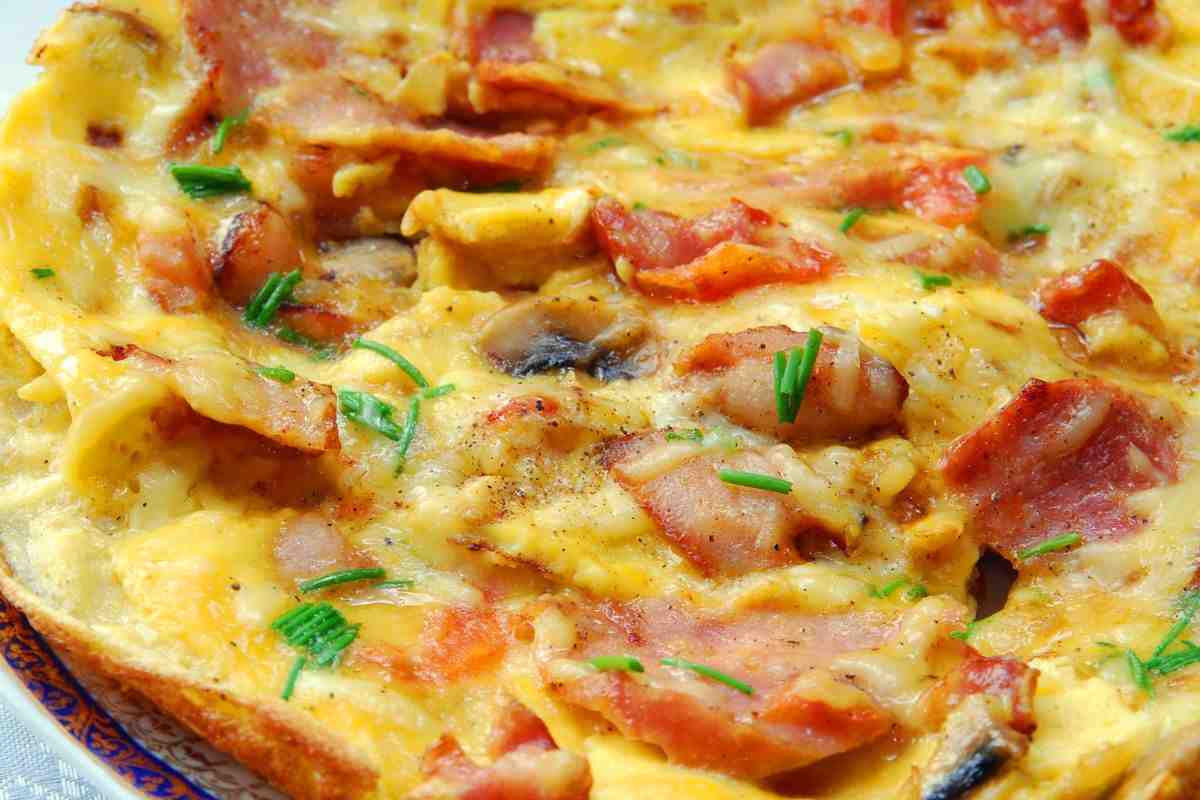 Cena pronta in meno di 10 minuti, con la pancetta avanzata ho preparato l’omelette