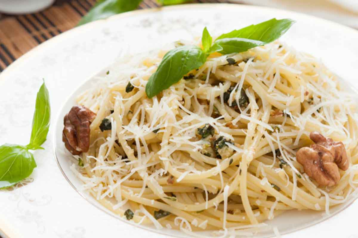 Spaghetti della Quaresima, direttamente dalla ‘bibbia della cucina’: una ricetta vecchia di 200 anni