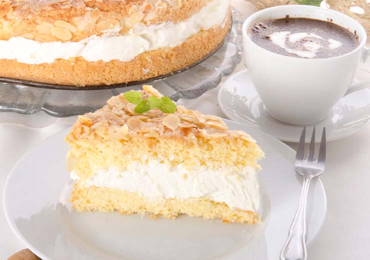 Bienenstich torta ricetta