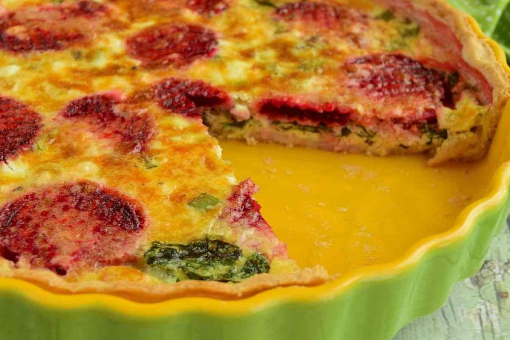 torta rustica con broccoli e salame piccante