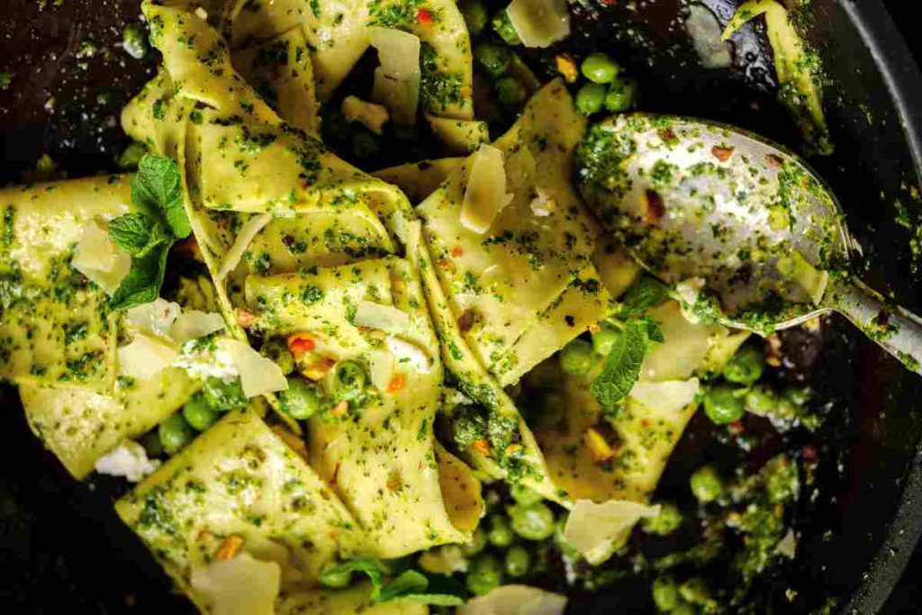 Pappardelle con pesto di ortica 