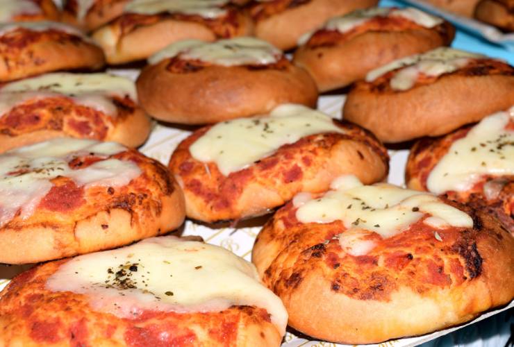 ricetta pizzette senza lievitazione