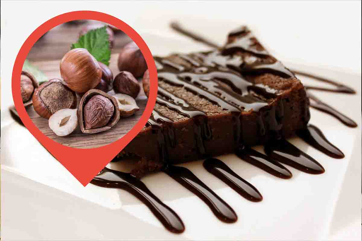 Rendi i brownies al cioccolato ancora più golosi: se aggiungi una generosa manciata di nocciole diventano irresistibili