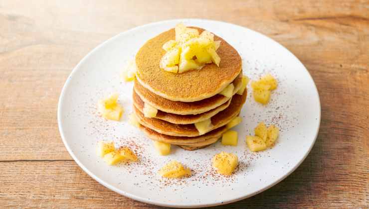 ricetta pancakes di mele