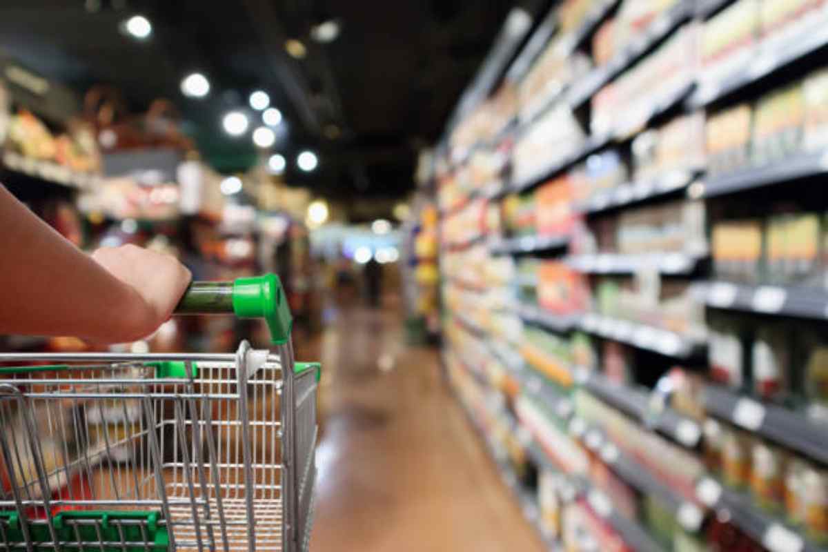 Se compri questa spezia al supermercato fai attenzione, ti hanno sempre mentito: ecco cos’è davvero