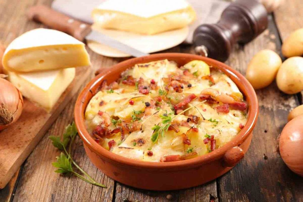 tartiflette con pancetta, formaggio e patate ricetta