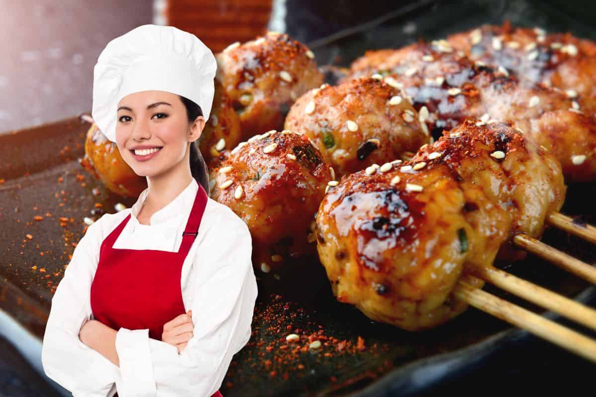 Tsukune, le deliziose polpette giapponesi che i tuoi ospiti adoreranno: la ricetta semplicissima