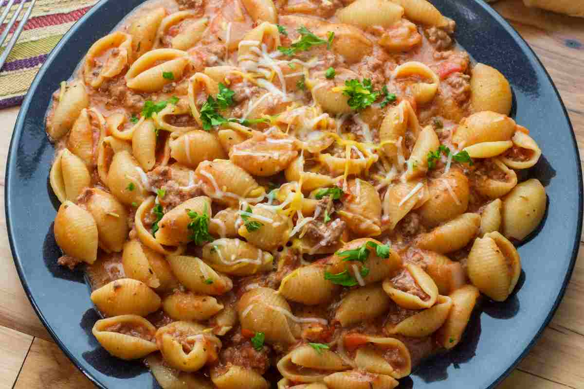 Ho condito gli gnocchetti sardi con ragù di salsiccia e il risultato è stato un primo davvero squisito