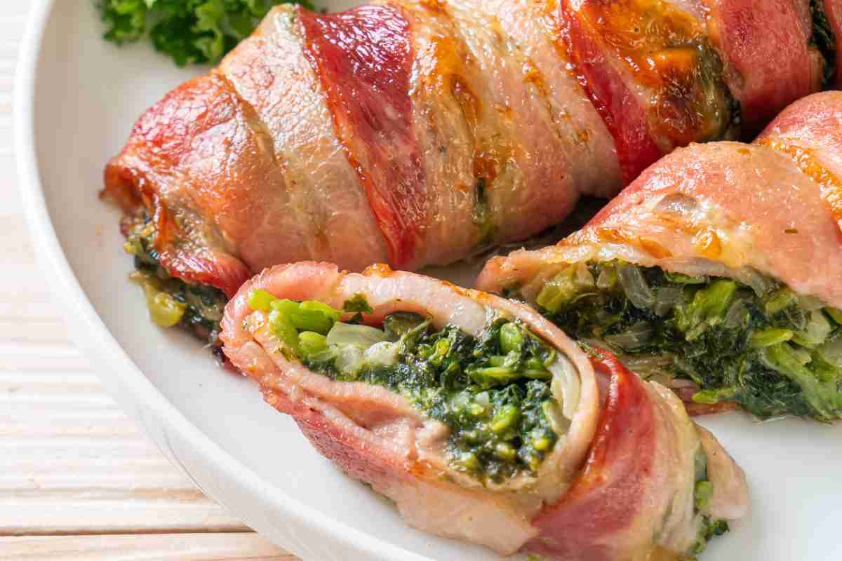 Che antipasto saporito, croccante fuori e morbidi dentro! Questi rolls li fai in un attimo e il successo è assicurato