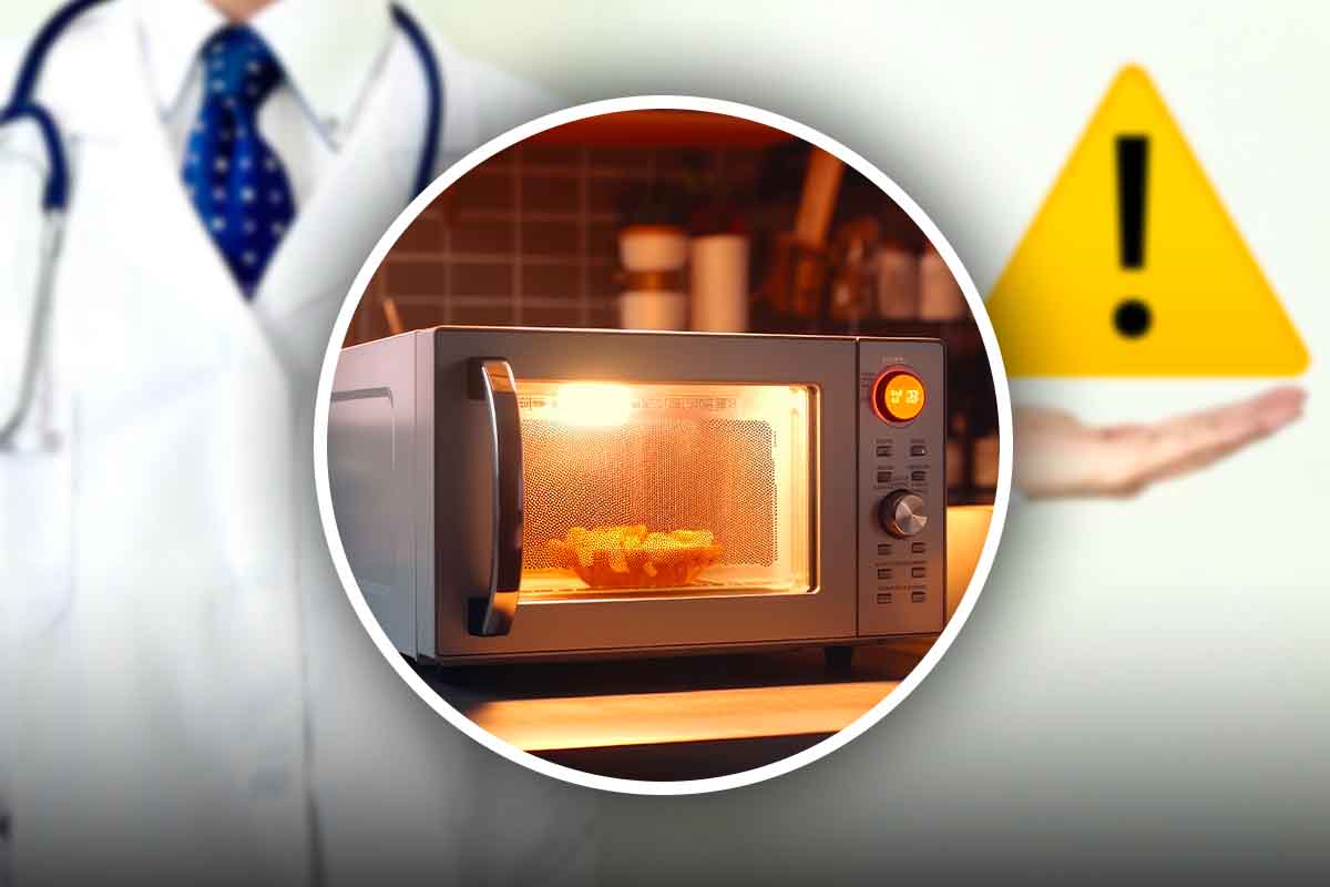 Cucini questi alimenti nel forno a microonde? Non lo sai ma rischi la tua salute