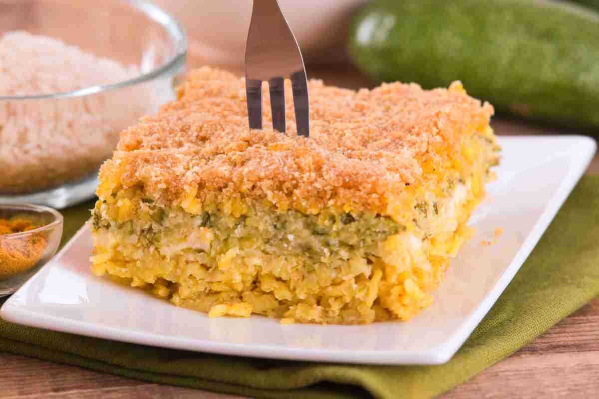 Come fare un timballo di riso e zucchine strepitoso con zero sbatti per ingolosire gli ospiti