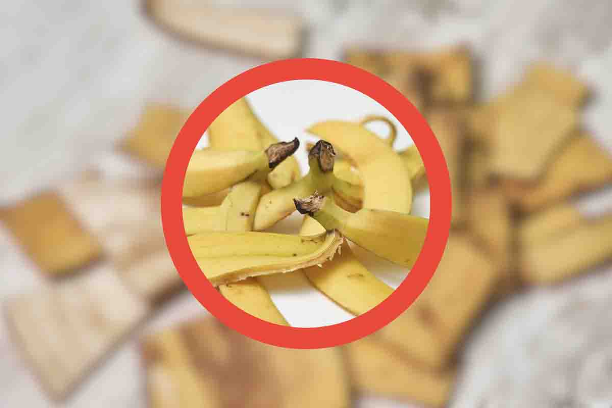 Bucce di banana, non gettarle: in casa sono davvero preziose se le usi in questo modo