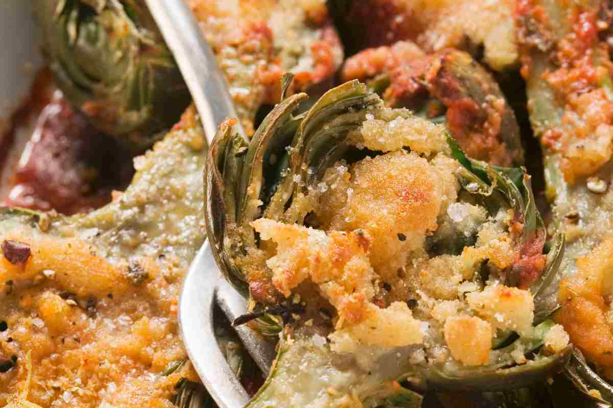 Mi hanno regalato dei carciofi appena colti e ci ho fatto questo gratin squisito con ingredienti che avevo in casa