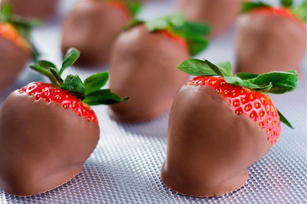 fragole al cioccolato al latte ricetta