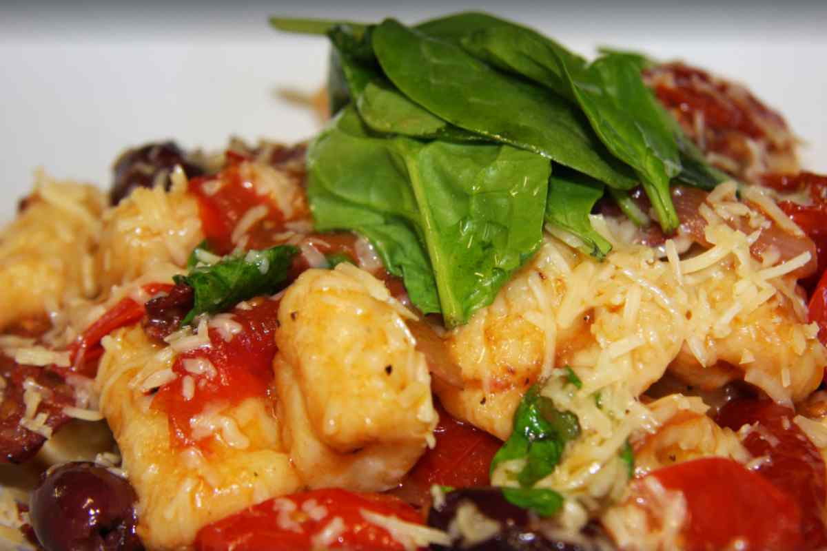 Gnocchi fatti in casa conditi con un delizioso sugo alla puttanesca, gli ospiti hanno chiesto tutti la ricetta