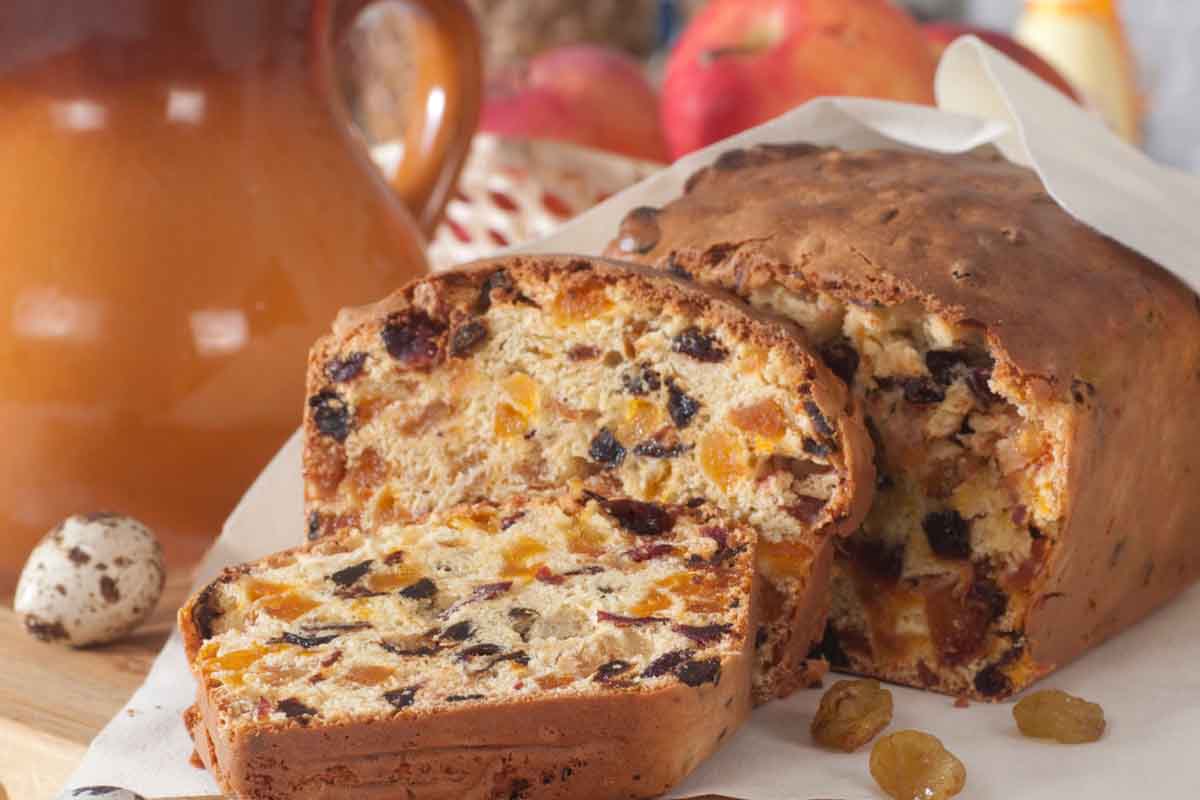 Pane alla frutta con sorpresa: la ricetta gustosa e che ti fa risparmiare ogni giorno