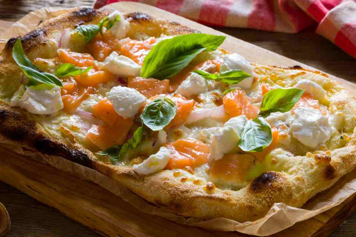 Con questa pizza di salmone e bufala ho conquistato tutti i miei amici