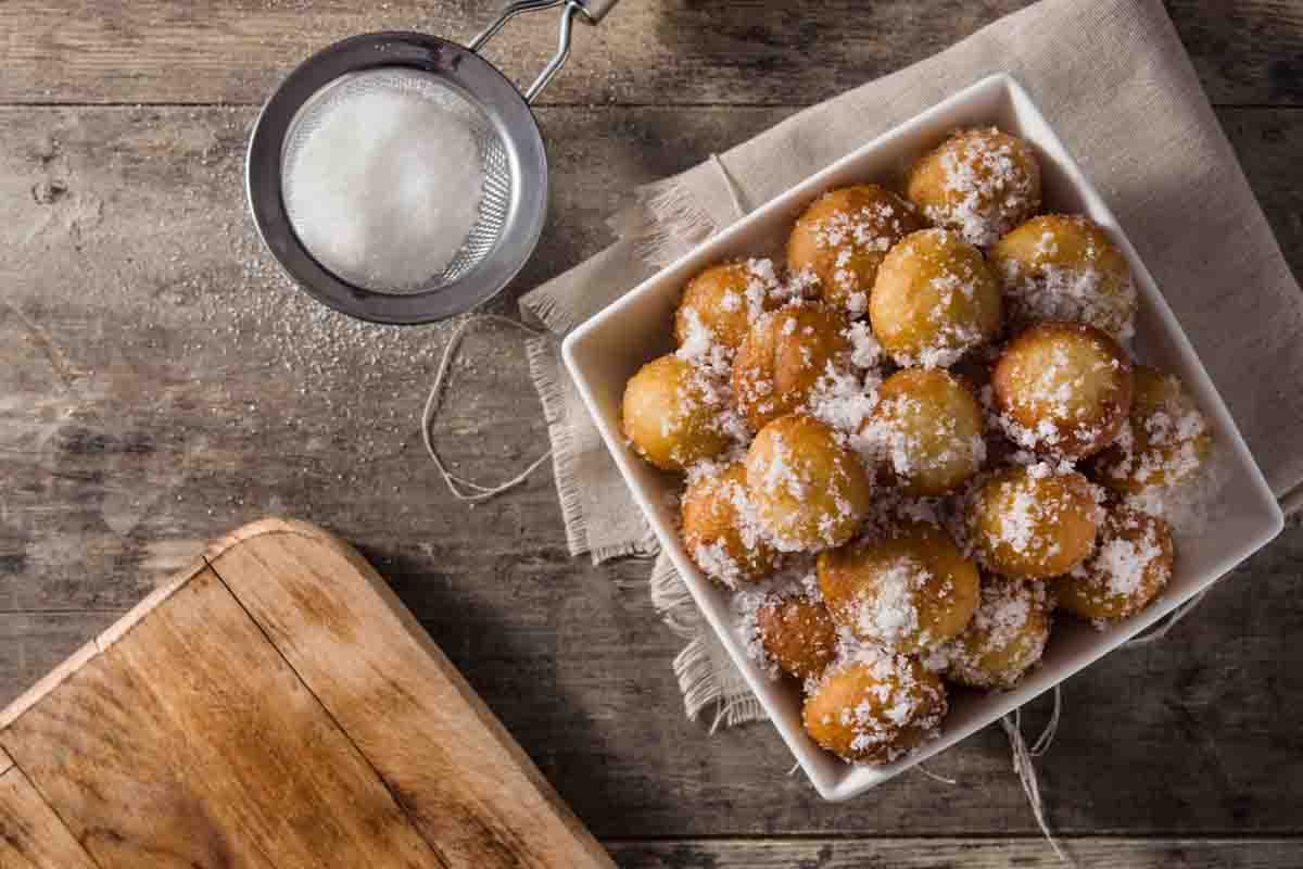 A Messina si fanno dei dolcetti incredibili col riso: si chiamano Sfinci e vedrai, ti conquisteranno