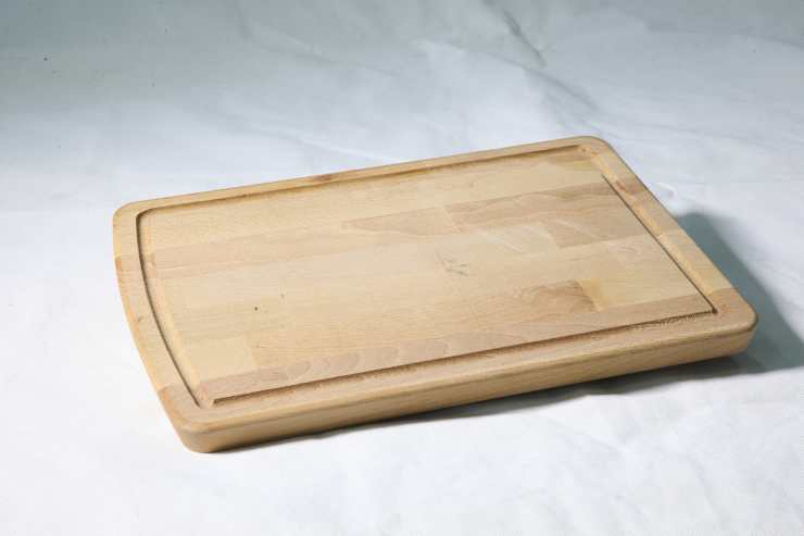 come lavare tagliere di legno