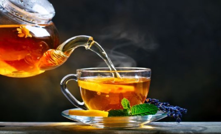 qual è la giusta temperatura dell'acqua per il tè?