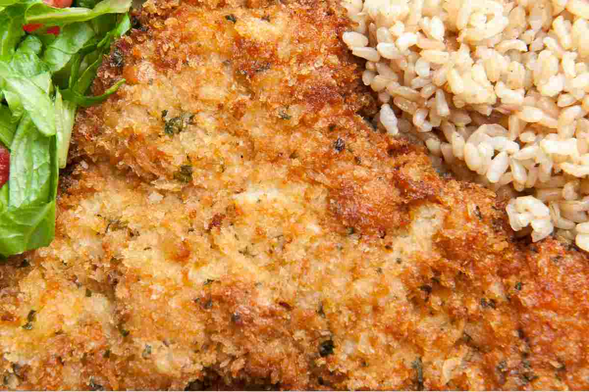 Cotoletta con la doppia impanatura, se usi questo trucco ti esce croccante e succosa