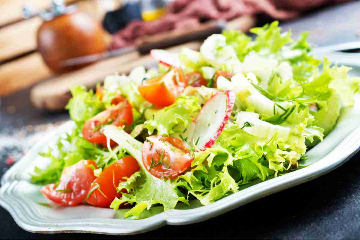 I tipi di insalata da gustare senza temere le calorie, ne mangi quanto vuoi e non ingrassi