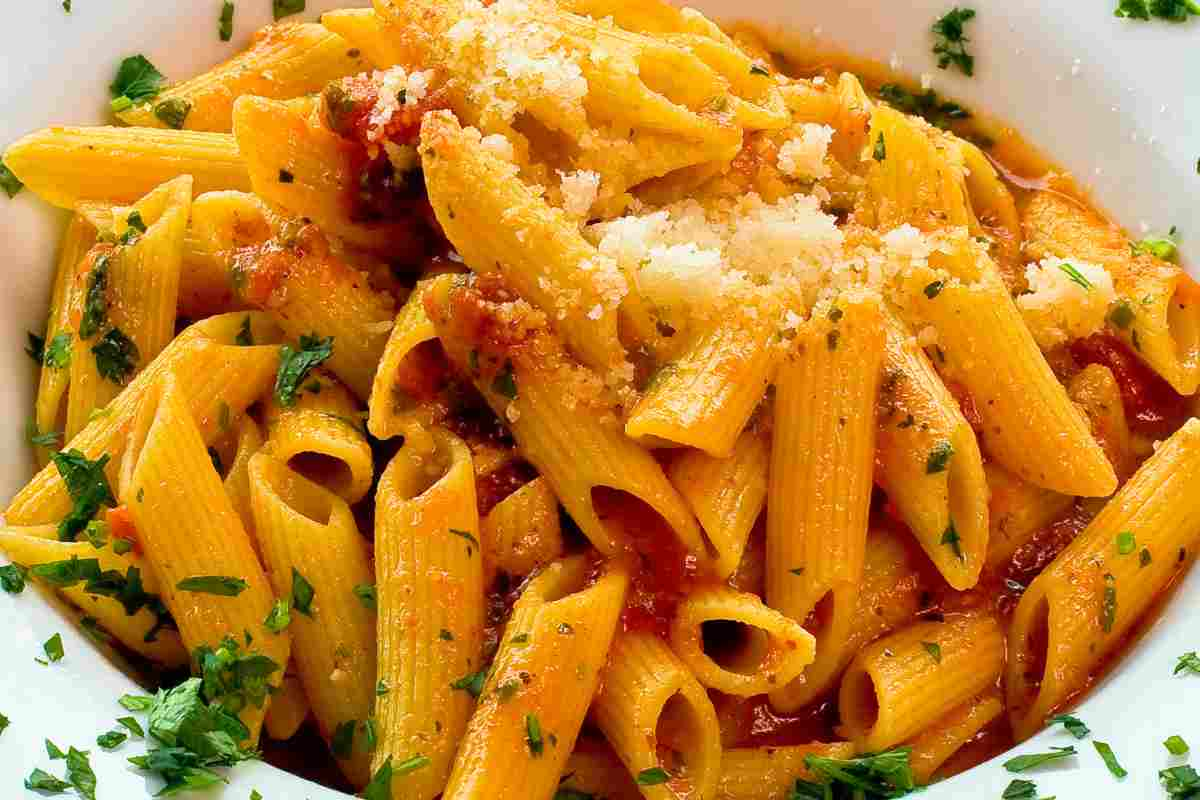 Mezze penne rigate, i migliori abbinamenti per gustare questo formato di pasta