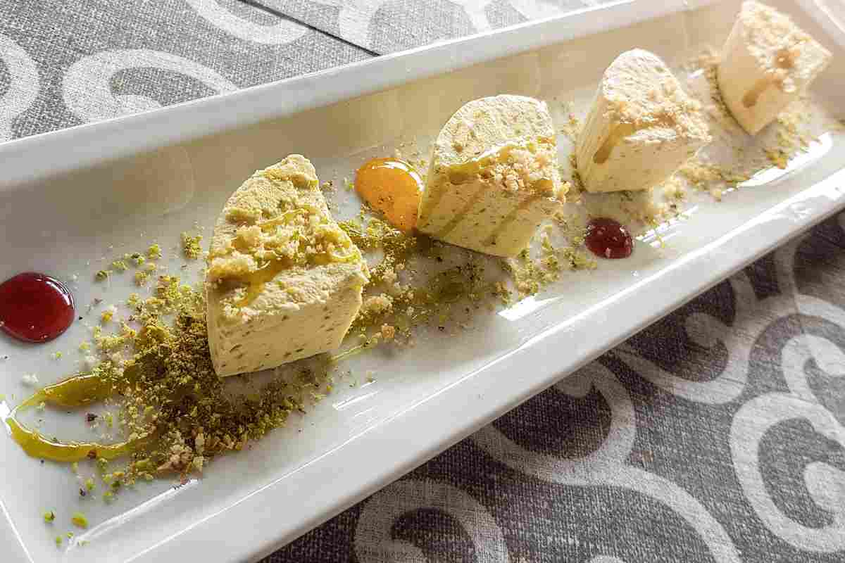 ricetta semifreddo pistacchio