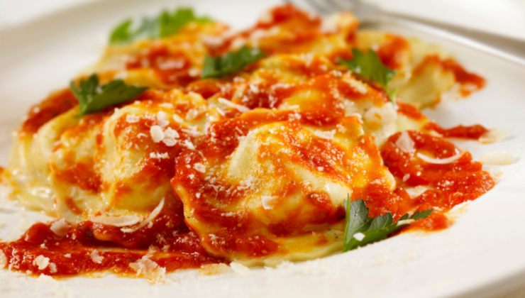 ricetta ravioli ripieni di parmigiana