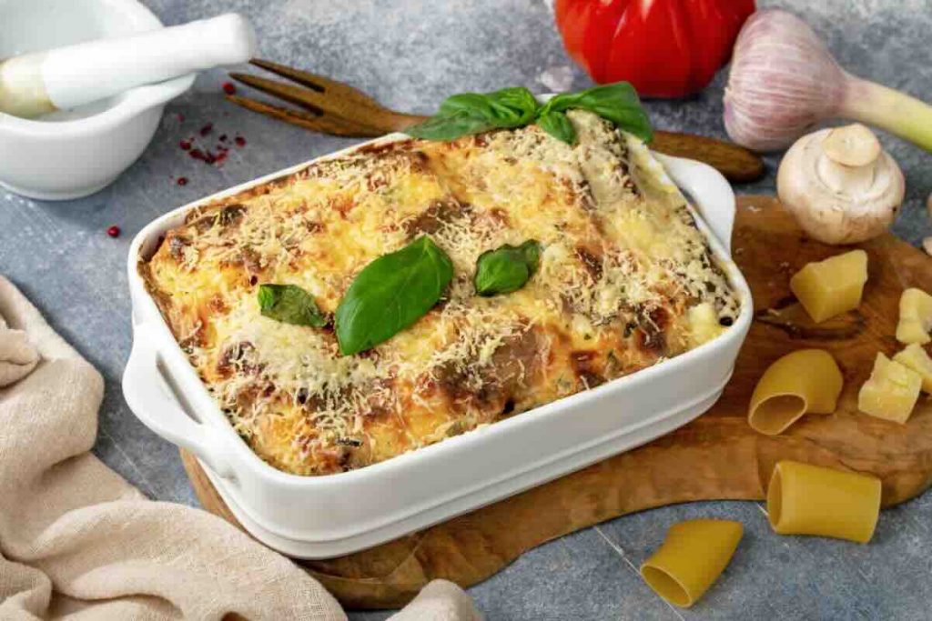 Ricetta cannelloni funghi e salsiccia