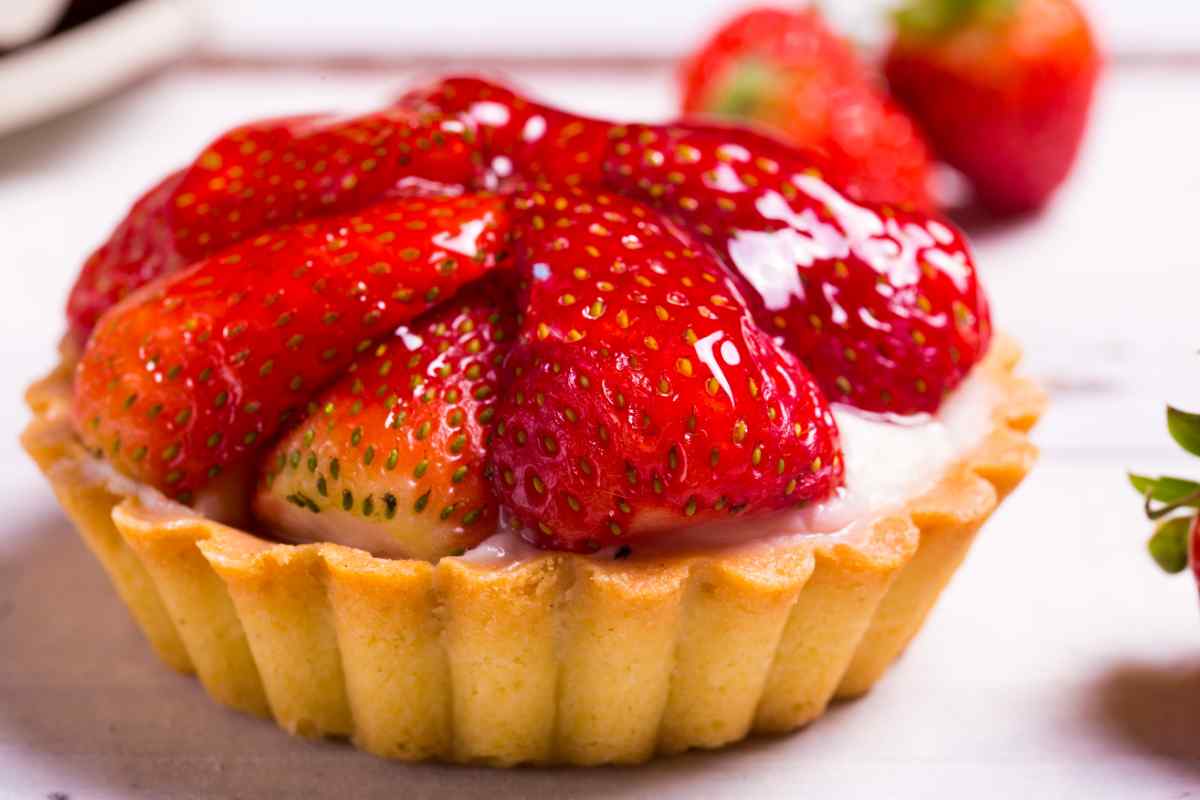 crostatina alle fragole lucida