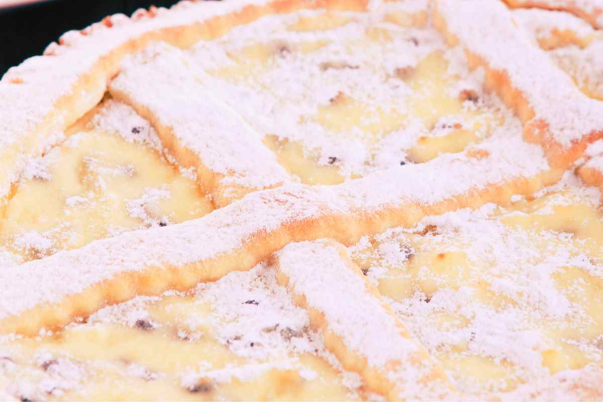 Fragrante frolla e ripieno morbidissimo, la torta che ti meriti per la merenda super golosa di oggi la prepari in un attimo