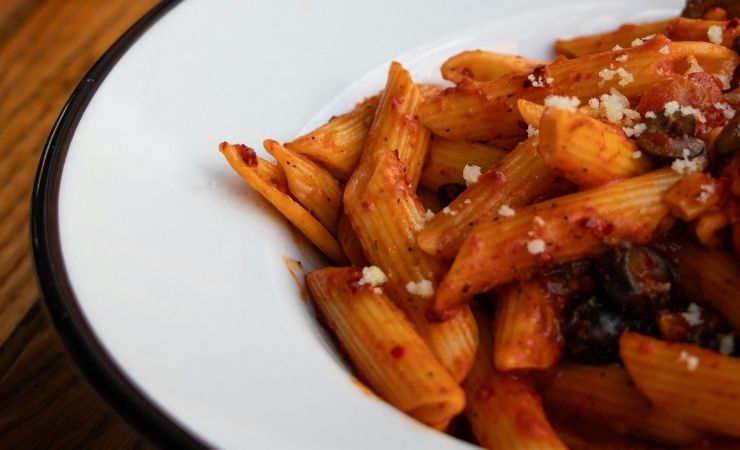 Pasta sugo olive