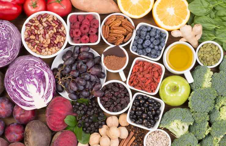 Alimenti vari con antiossidanti