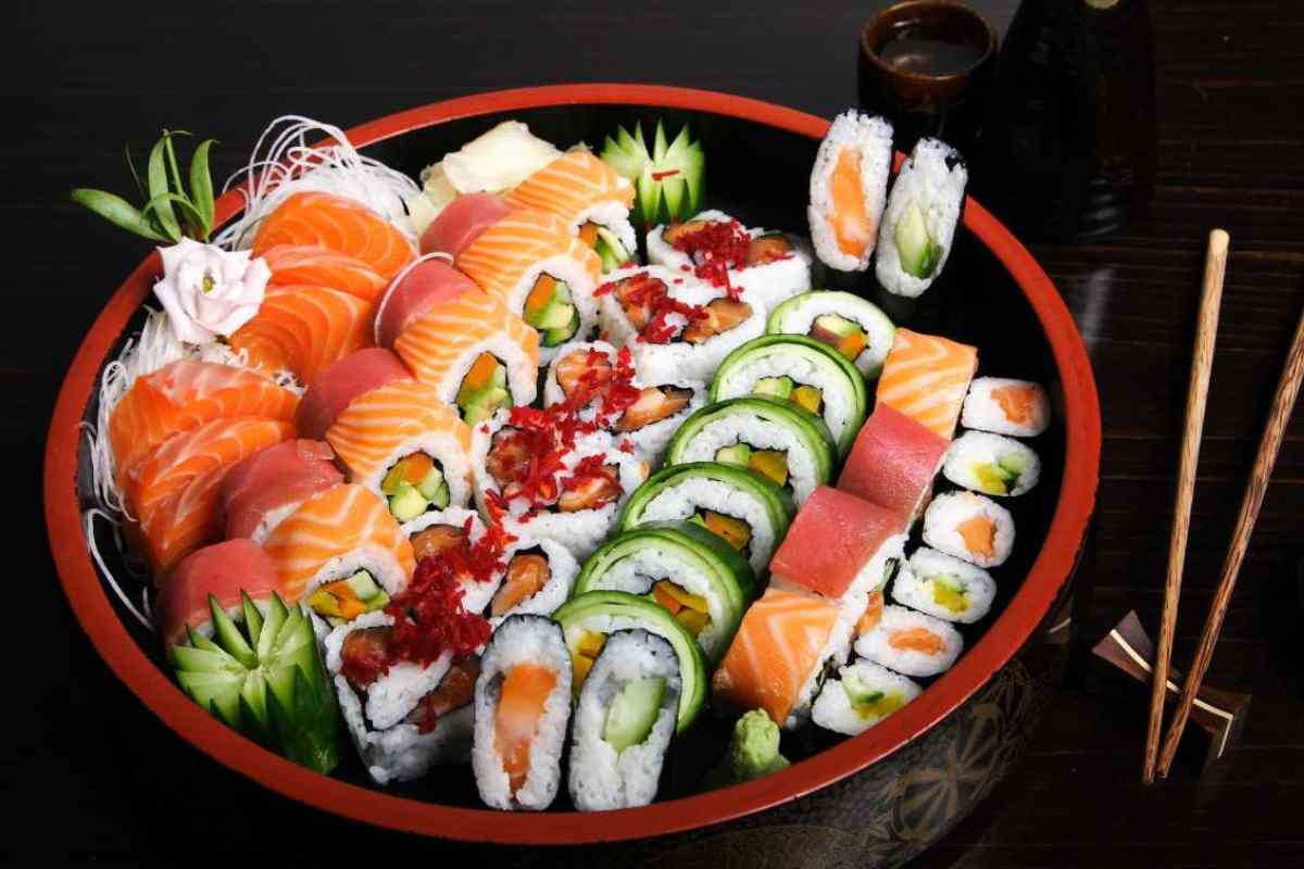 vassoio con il sushi