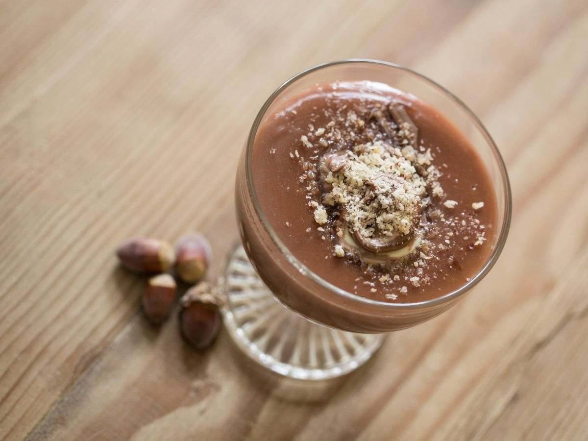 budino in coppa con nocciole